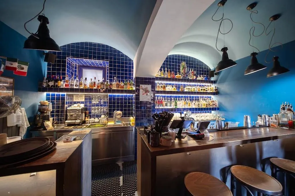 Cavallo Romantic Rooftop L Studio City Center Balcony Apartment Prague Czech Republic