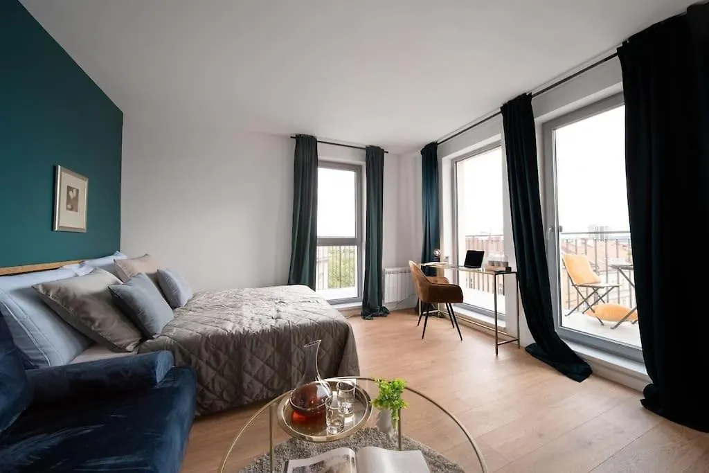 Apartmán Cavallo Romantic Rooftop L Studio City Center Balcony Praha 0*,  Česká republika
